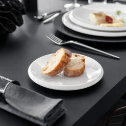 Villeroy & Boch NewMoon Broodbordje 16 Cm -Villeroy & Boch 44488 01 03 83275428ce